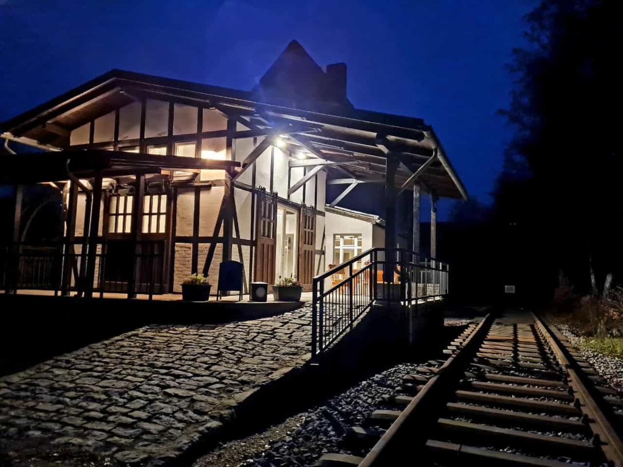 Museumsbahnhof Ahuette Hotel Uxheim Bagian luar foto